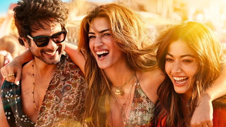 Cocktail 2 - Romantic Comedy Drama Relies on Cast Chemistry Over Structural Craft